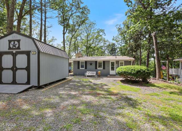 Property at 417 Sunset Forest Dr, Hawley, PA 18428, 3 beds, 1.5 baths