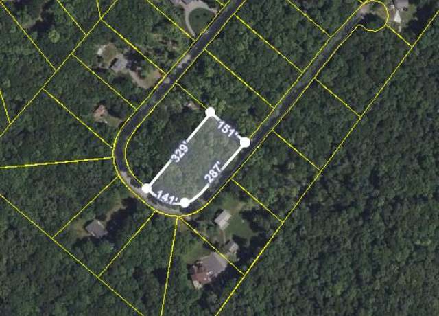 Property at 62 Oak Mountain Dr, Lakeville, PA 18438