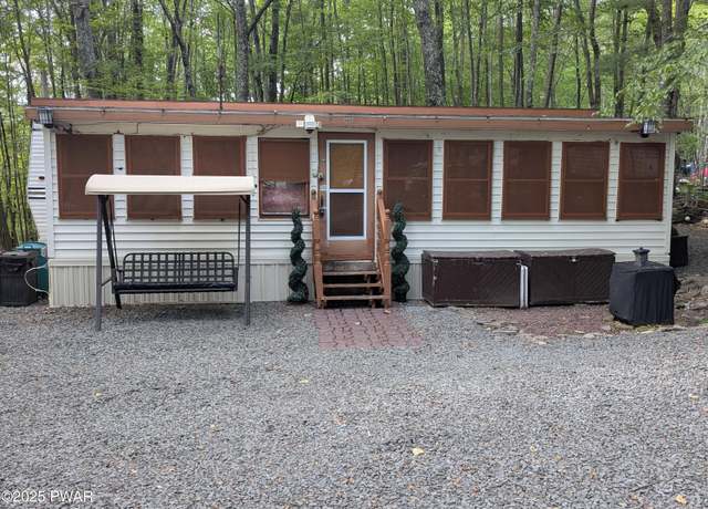 Property at 118 Heron Cir, Shohola, PA 18458, 2 beds, 1 bath