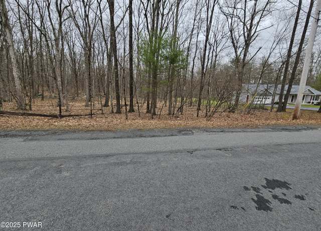 Property at 314 Ridgewood Ln, Hawley, PA 18428