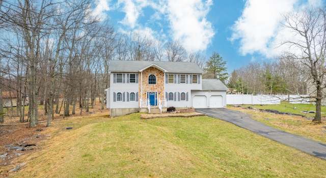 Photo of 4454 Pine Ridge Dr, Bushkill, PA 18324