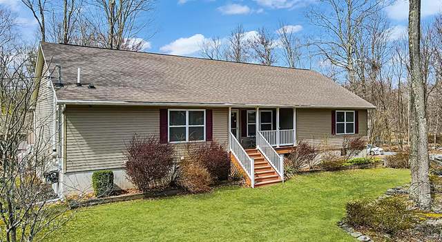 Photo of 104 Falcon Crest Crst, Greentown, PA 18426