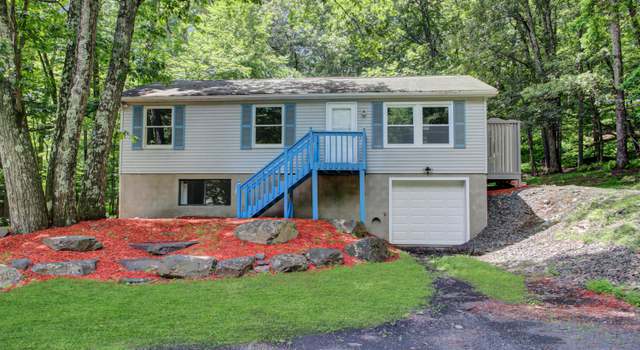 Photo of 426 Whippoorwill Dr, Bushkill, PA 18324