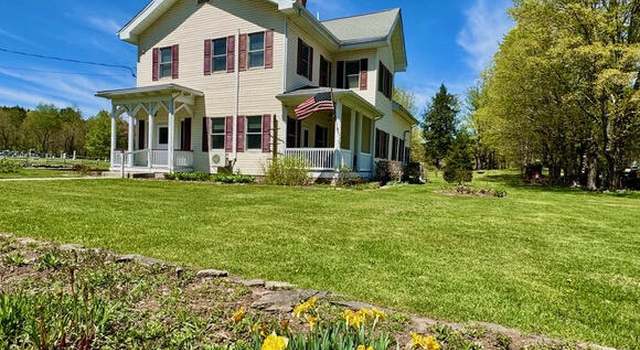 Photo of 962 Creek Dr, Prompton, PA 18456