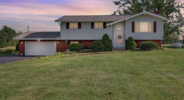 Photo of 1528 Mount Cobb Rd, Jefferson Township, PA 18436