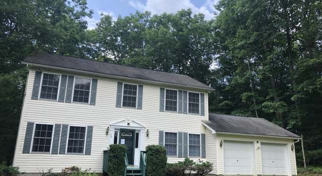 Photo of 108 Laverne Dr, Dingmans Ferry, PA 18328