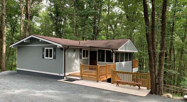 Photo of 133 Gaskin Dr, Lords Valley, PA 18428