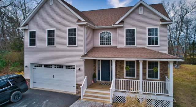 Photo of 145 Philwood Ln, Milford, PA 18337
