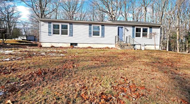 Photo of 220 Sunrise Dr, Milford, PA 18337