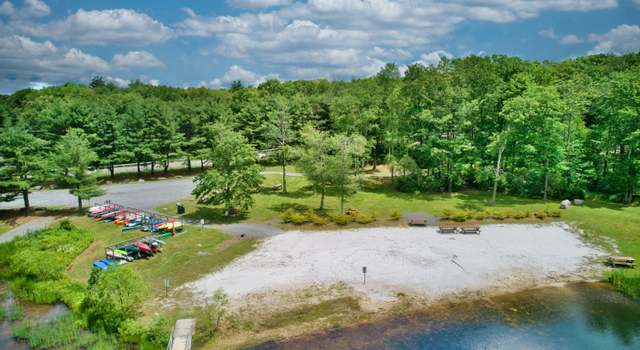 Photo of 801 Granite Ct S, Hawley, PA 18428