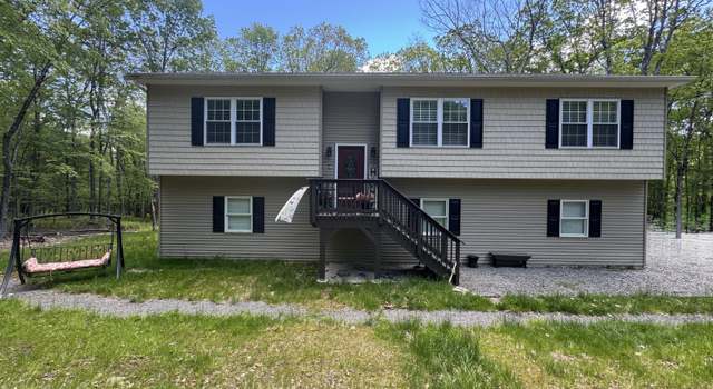 Photo of 106 Barberry Ln, Milford, PA 18337