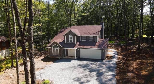 Photo of 110 Forest View Dr, Hawley, PA 18428