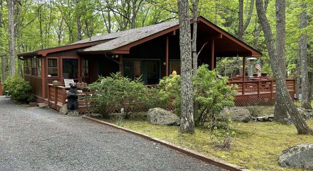 Photo of 111 Roosevelt Dr, Lords Valley, PA 18428