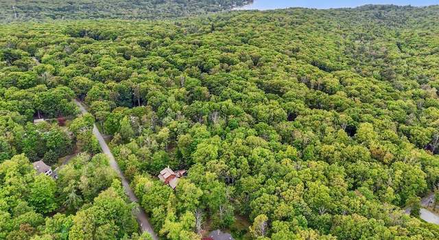 Photo of 130 Meadowbrook Rd, Tafton, PA 18464