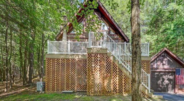Photo of 105 Owls Head Ln, Tafton, PA 18464