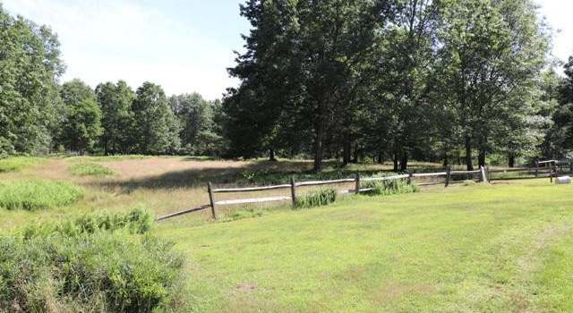 Photo of 165 Lake View Cir, Hawley, PA 18428