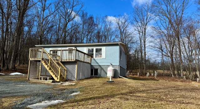 Photo of 133 Muldovan Dr, Hawley, PA 18428