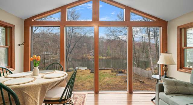 Photo of 135 Outer Drive Dr, Dingmans Ferry, PA 18328