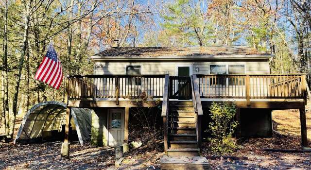 Photo of 165 Tulip St, Dingmans Ferry, PA 18328
