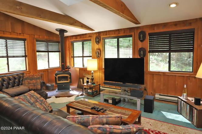 590 John Davis Rd - Photo 18 of 29 590 John Davis Rd