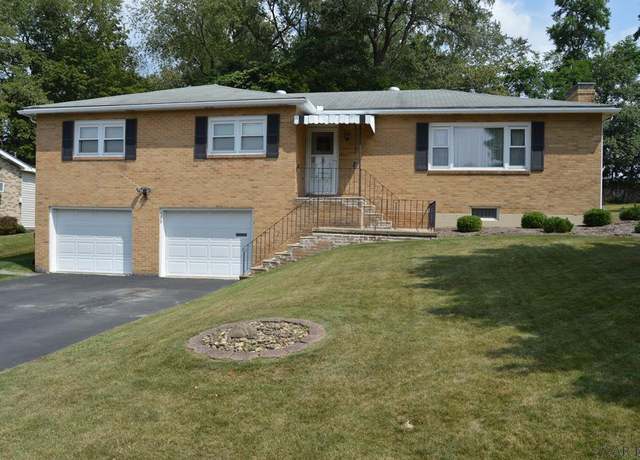 Property at 1217 Zucco Ln, Johnstown, PA 15905, 3 beds, 2 baths