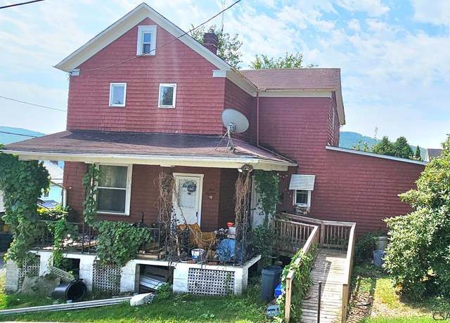 Property at 419 Chandler Ave, Johnstown, PA 15906, 4 beds, 1.5 baths