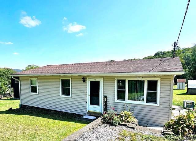 Property at 109 Lancer Ct, Johnstown, PA 15906, 3 beds, 1 bath