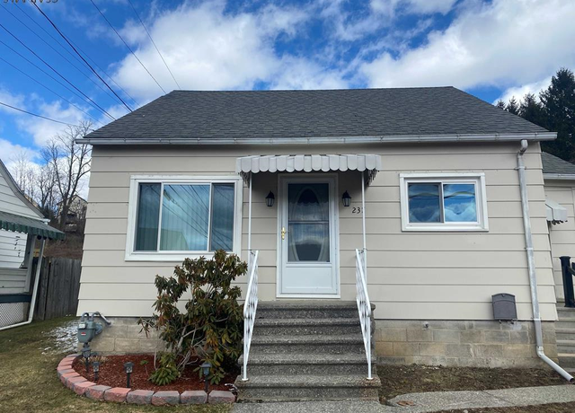 Property at 237 Jefferson Ave, Windber, PA 15963, 2 beds, 1 bath