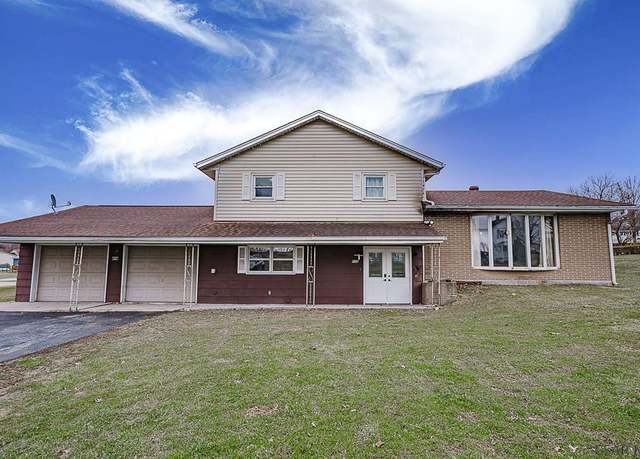 Property at 898 Forest Hills Dr, Sidman, PA 15935, 3 beds, 1 bath