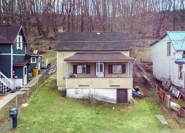 Property at 2005 Puritan Rd, Portage, PA 15946, 2 beds, 1 bath