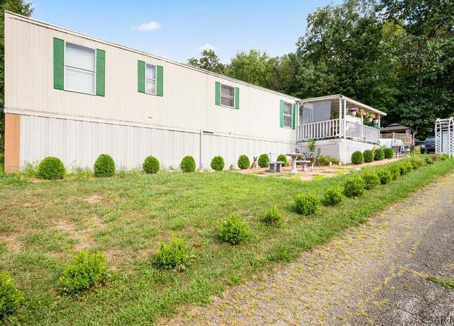 Property at 248 Thomas St, Hollsopple, PA 15935, 3 beds, 1 bath
