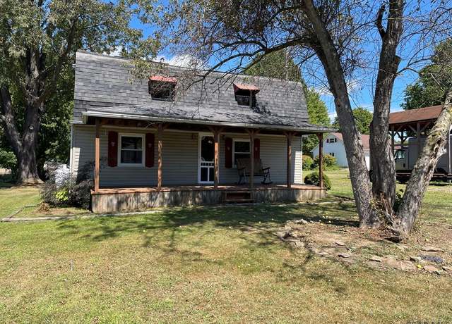 Property at 629 Gas Center Rd, Seward, PA 15954, 3 beds, 1.5 baths