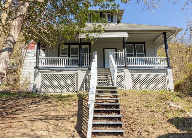 Property at 210 Grove, Johnstown, PA 15902, 3 beds, 1 bath
