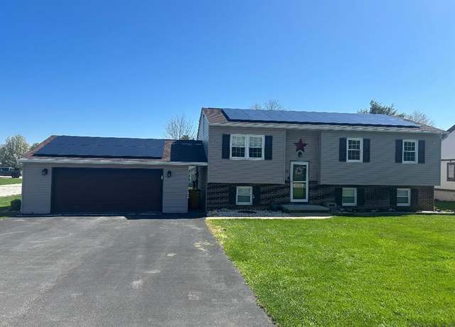 Property at 1501 Maplehurst Dr, Somerset, PA 15501, 4 beds, 2 baths