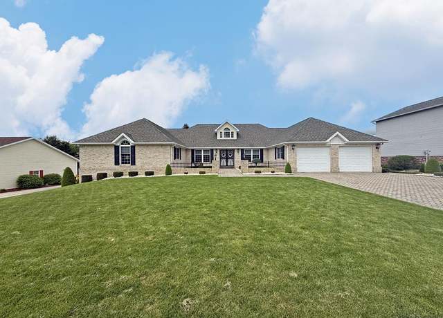 Property at 211 Stardust Dr, Johnstown, PA 15904, 5 beds, 3.5 baths