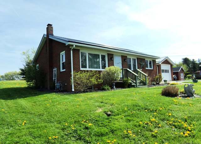 Property at 959 E Main St, Somerset, PA 15501, 2 beds, 1.5 baths