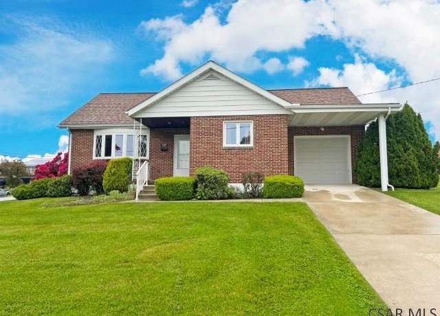 Property at 1081 Norwood St, Johnstown, PA 15904, 4 beds, 2.5 baths