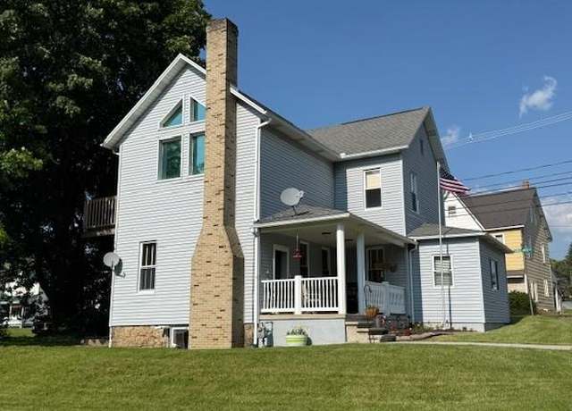 Property at 2079 Oakridge Dr, Salix, PA 15952, 3 beds, 2.5 baths