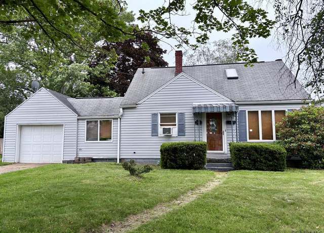 Property at 1936 Minno Dr, Johnstown, PA 15905, 3 beds, 2 baths