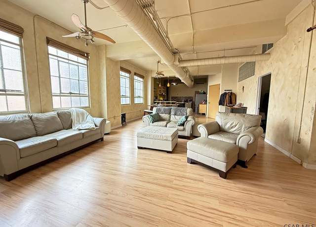 Property at 137 Clinton Street - Loft 3B St, Johnstown, PA 15901, 2 beds, 1 bath