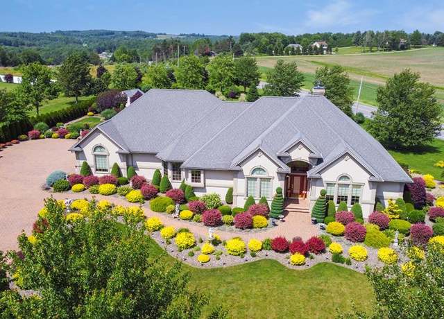 Property at 101 Emerald Dr, Ebensburg, PA 15931, 4 beds, 3.5 baths