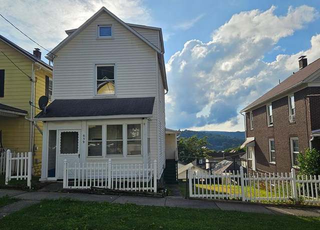 Property at 659 Russell Ave, Johnstown, PA 15902, 2 beds, 1.5 baths
