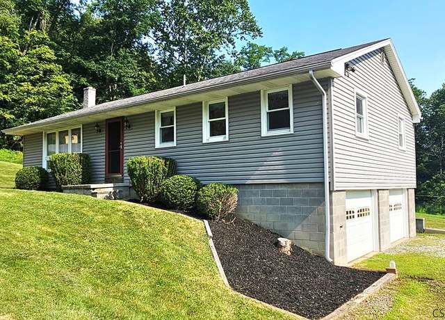 Property at 1136 Catherine St, Johnstown, PA 15905, 3 beds, 2 baths