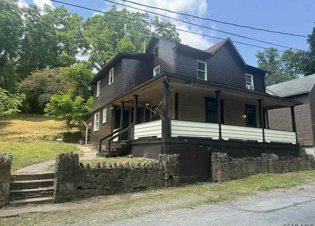 Property at 1090 Crest Ave, Johnstown, PA 15902, 4 beds, 2 baths