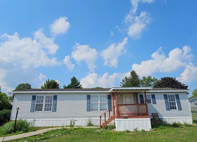 Property at 1119 Grandview Dr, Berlin, PA 15530, 3 beds, 2 baths