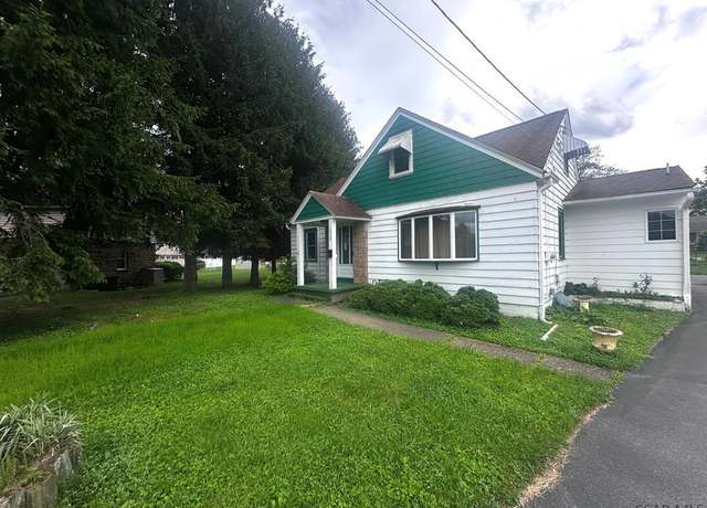 Property at 1538 Mary Dr, Johnstown, PA 15905, 4 beds, 2 baths