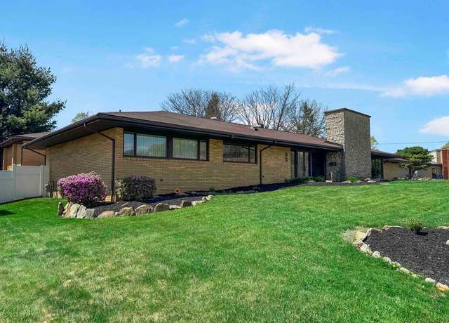 Property at 141 Elderwood Dr, Ebensburg, PA 15931, 4 beds, 2.5 baths