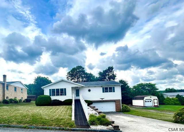 Property at 702 25th St, Windber, PA 15963, 2 beds, 2.5 baths