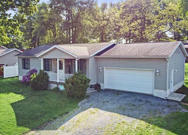 Property at 265 Woodland Blvd, Portage, PA 15946, 3 beds, 2.5 baths