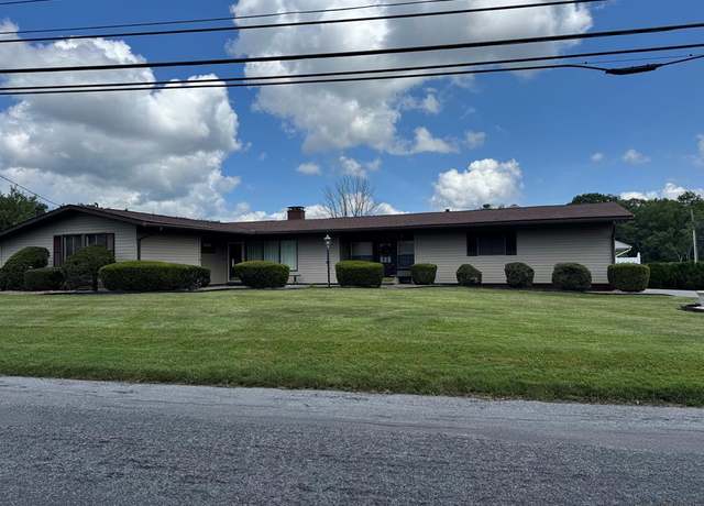Property at 2272 Pitt Avenue Extention Ext, Johnstown, PA 15905, 4 beds, 2.5 baths